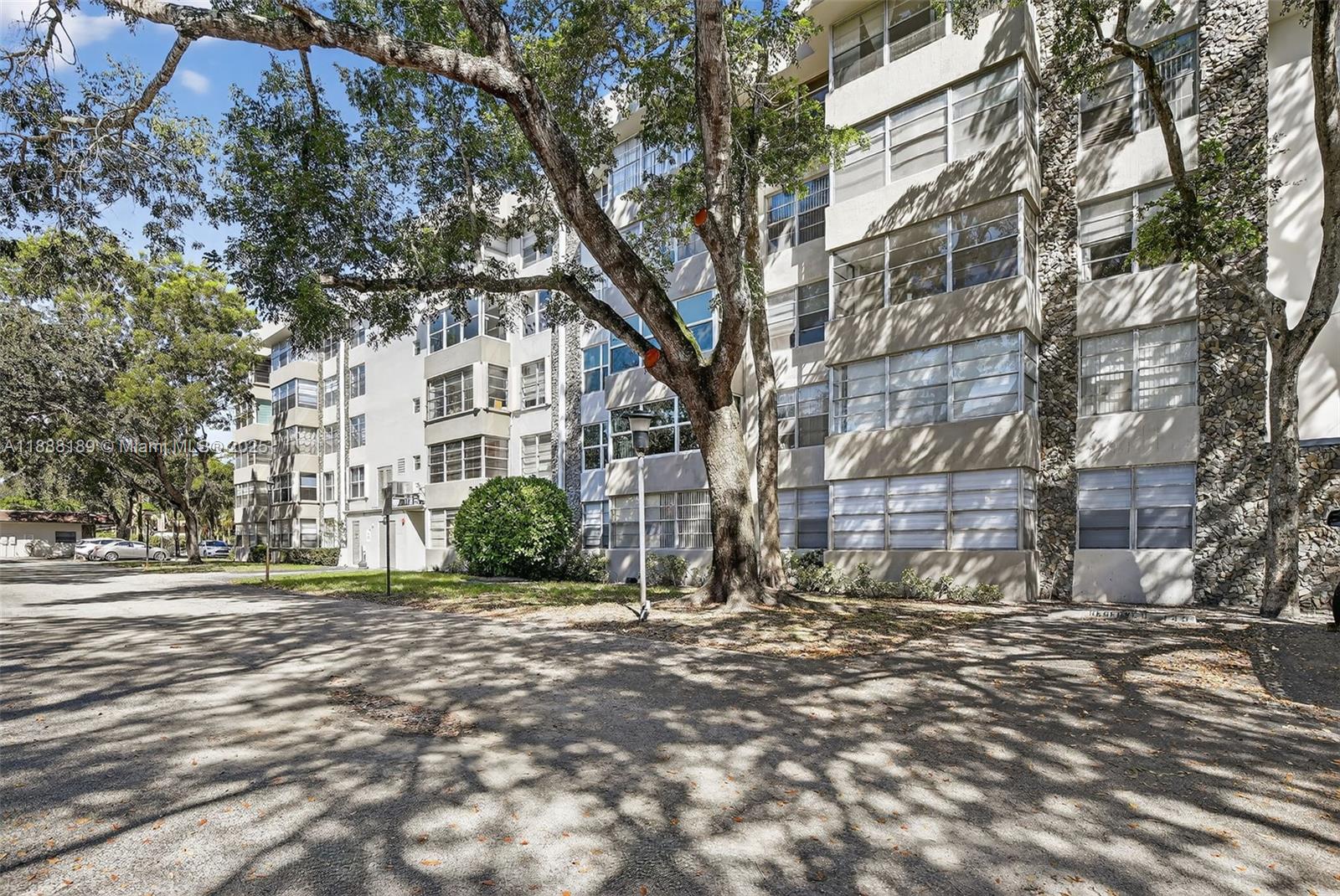 PLANTATION PLACE CONDO - Residential