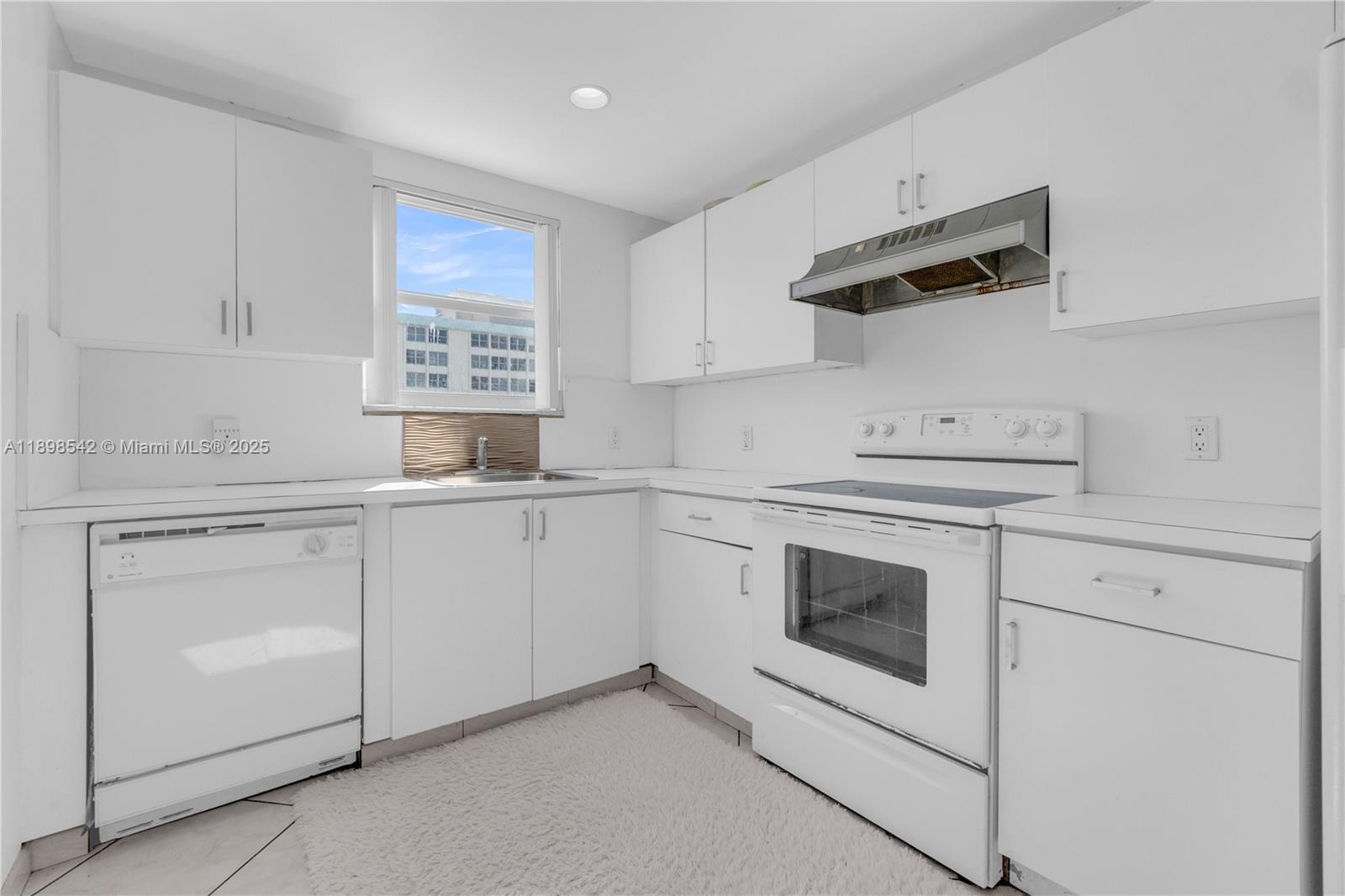 View photos, virtual tours, details... 2829 Indian Creek Dr 1110