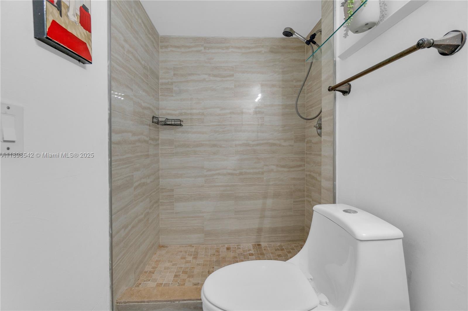 CLEARVIEW TOWERS CONDO - Residential