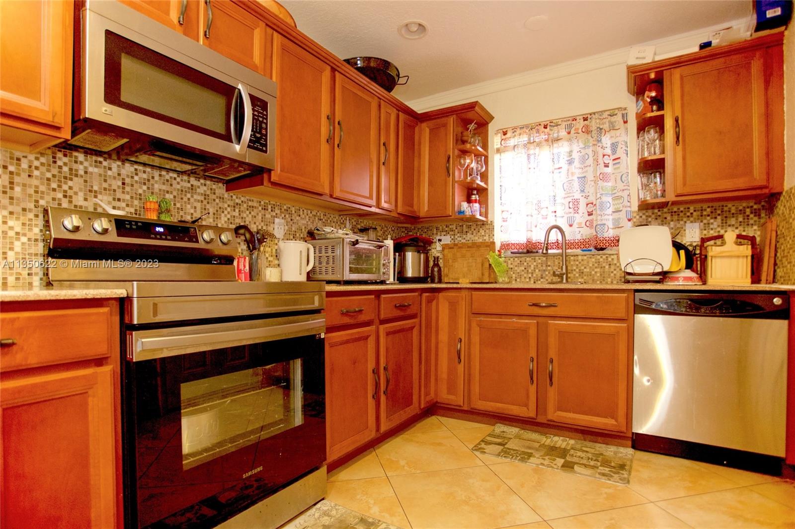 Photo 10 of 21 of 3701 NW 78th Ave house