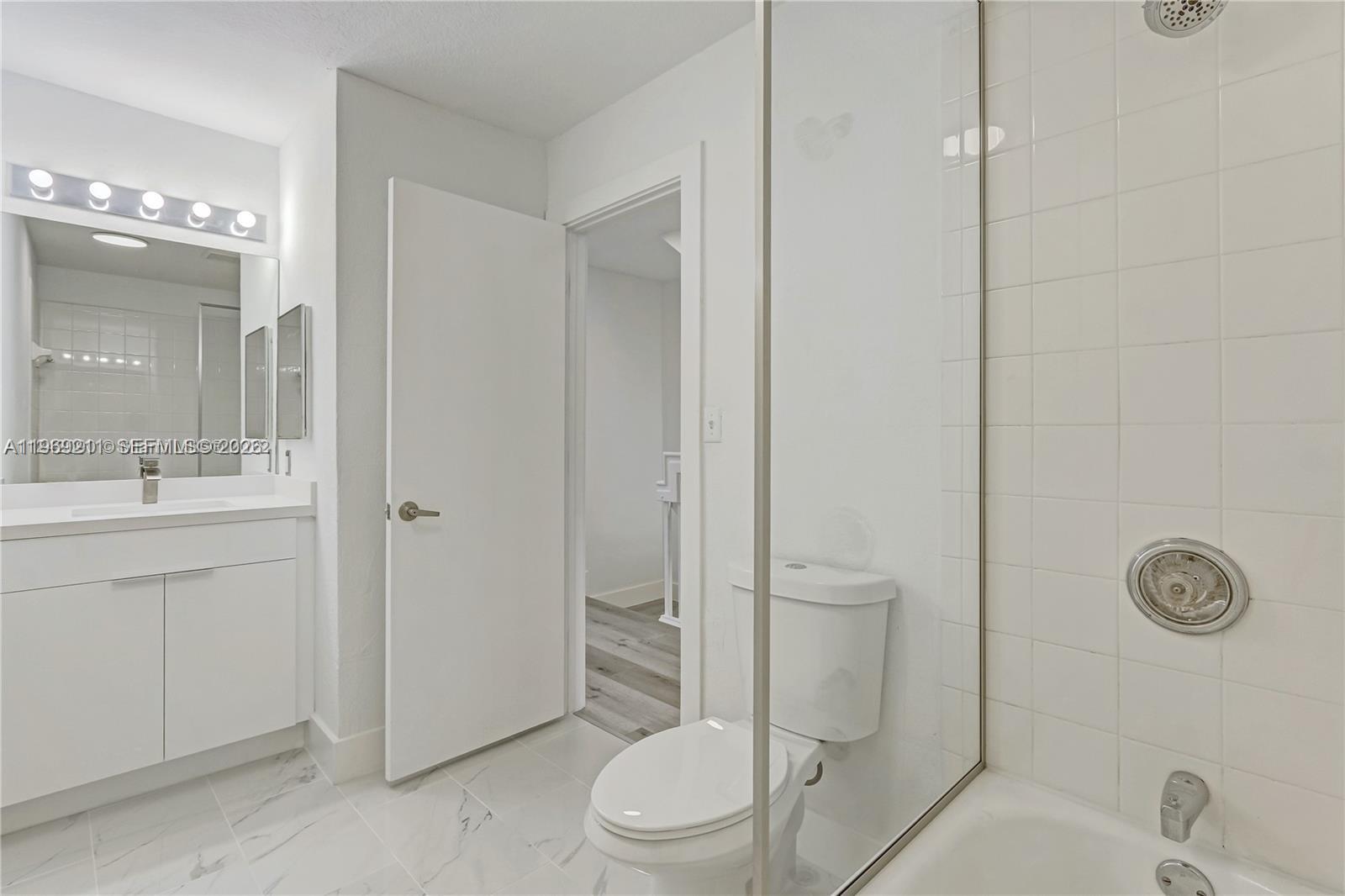 AQUA VISTA TOWNHOMES COND0 - Residential