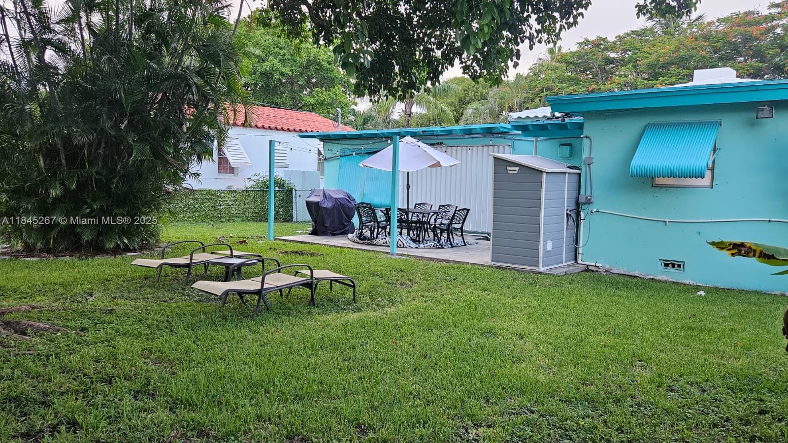 FRANK C DICKEY - Residential Lease