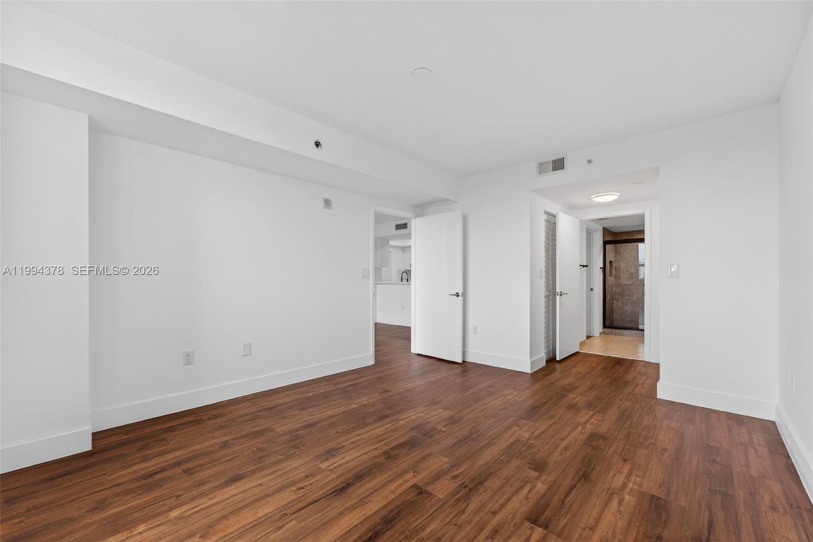 TURNBERRY ON THE GREEN CO - Residential