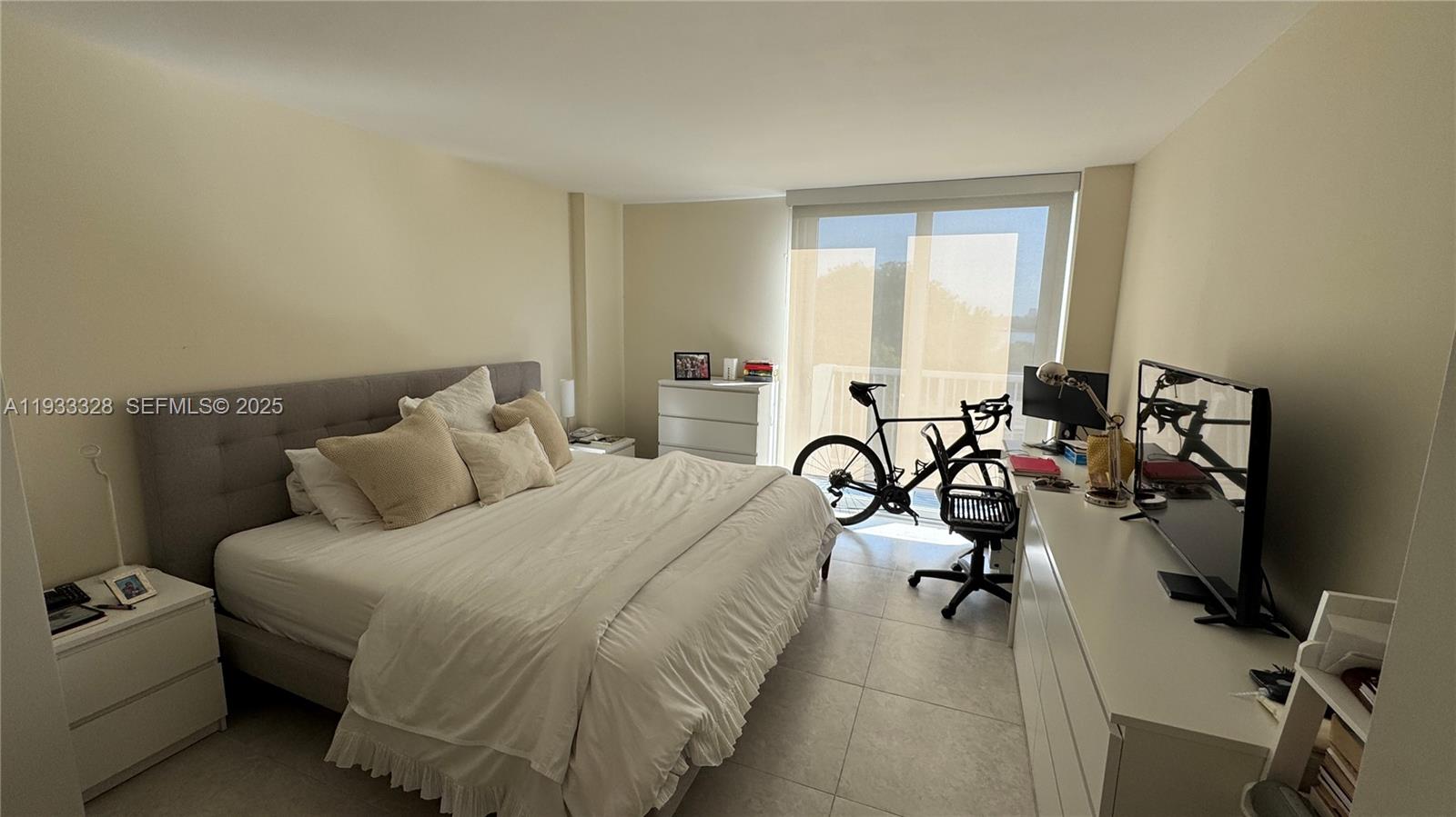 BRICKELL BISCAYNE CONDO - Residential Lease