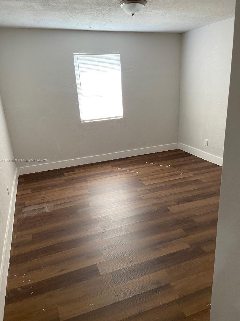 PARK MANOR - Residential