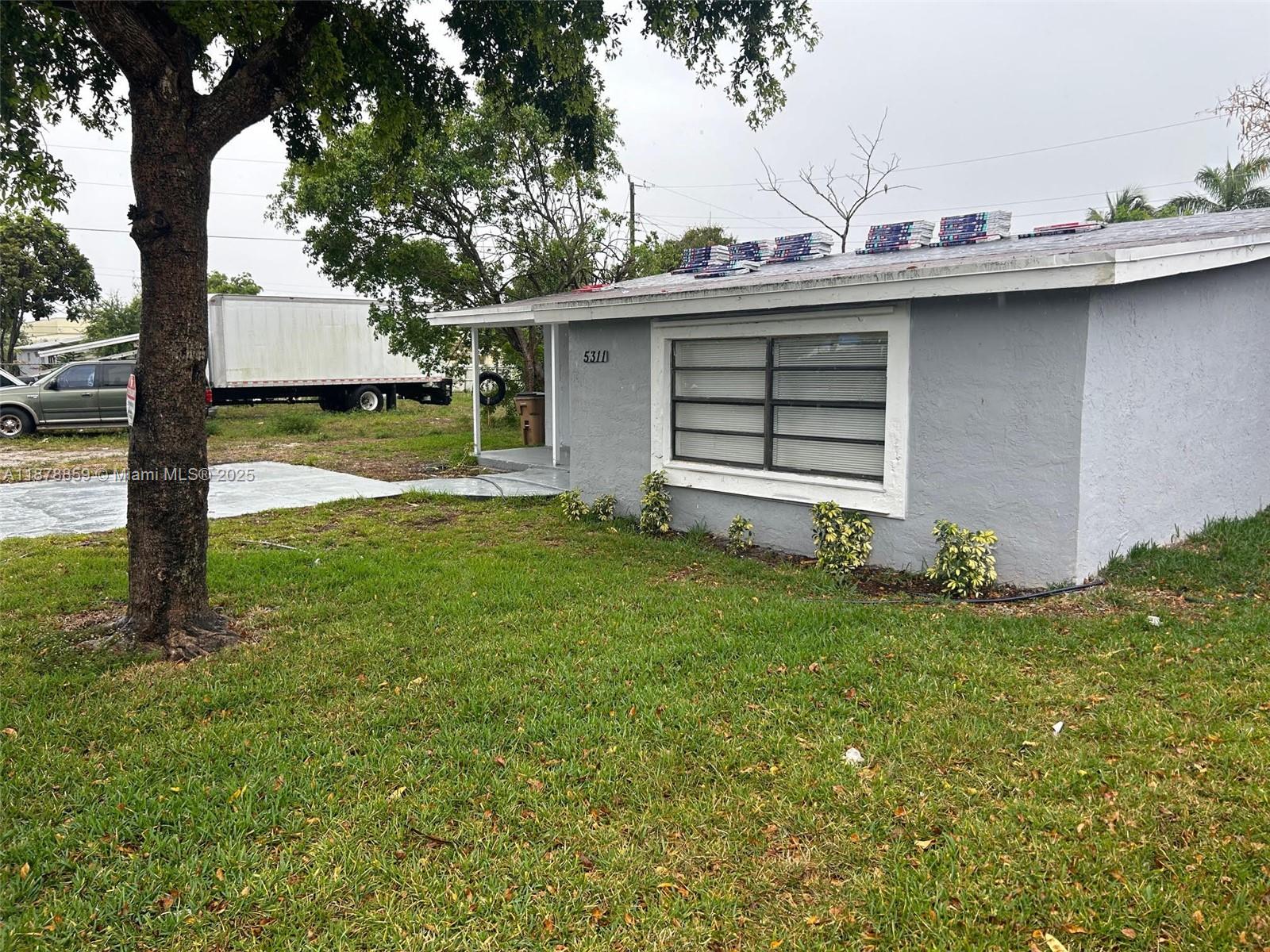 PARK MANOR - Residential