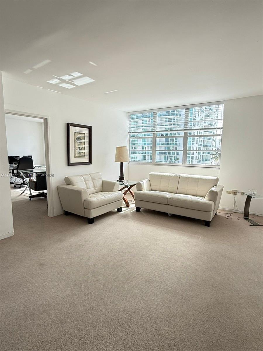 825 Brickell Bay Dr 1548