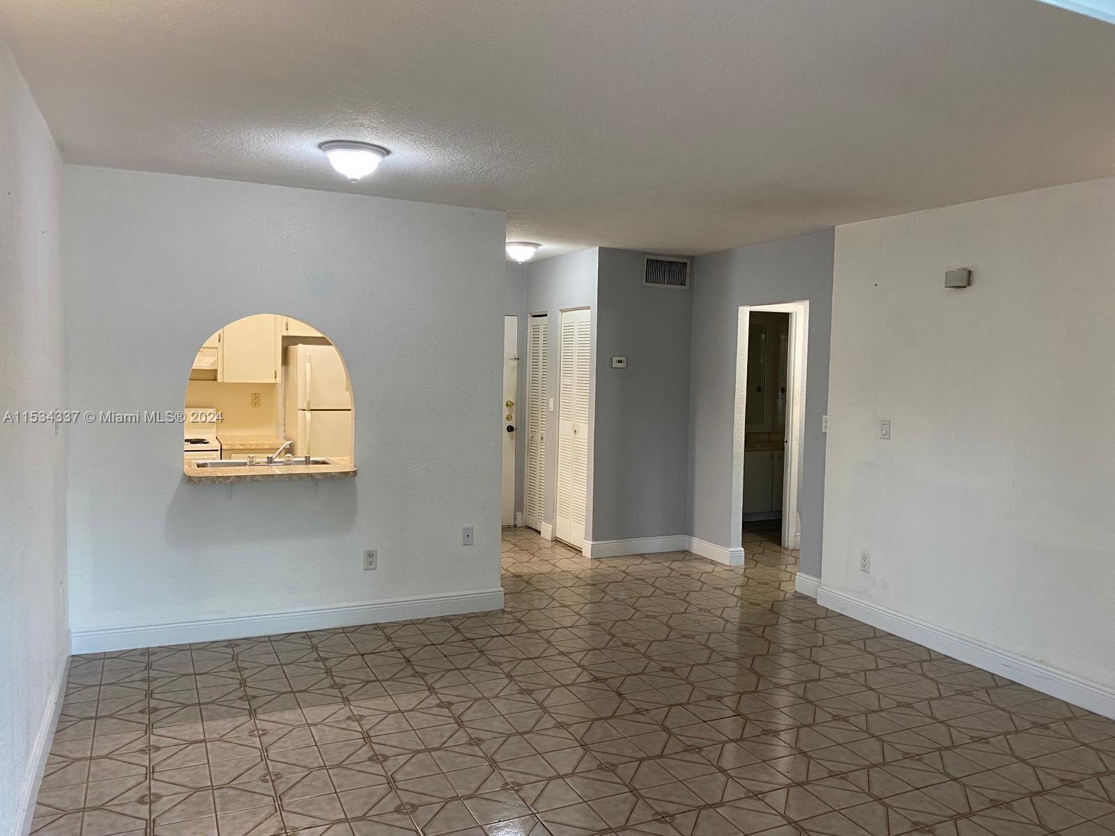 EL LAGO CONDO - Residential Lease