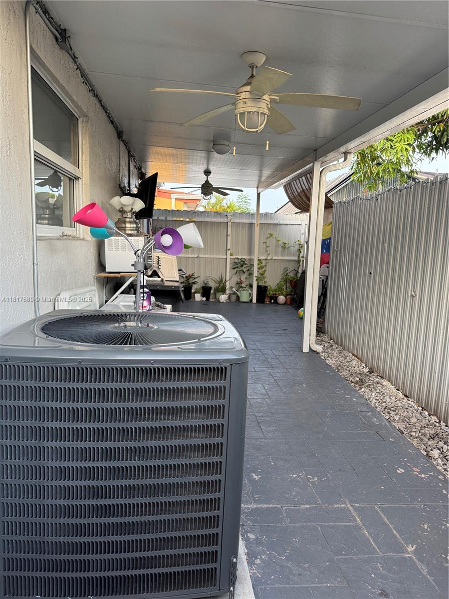 UNIVERSITY COURTS SUB - Residential