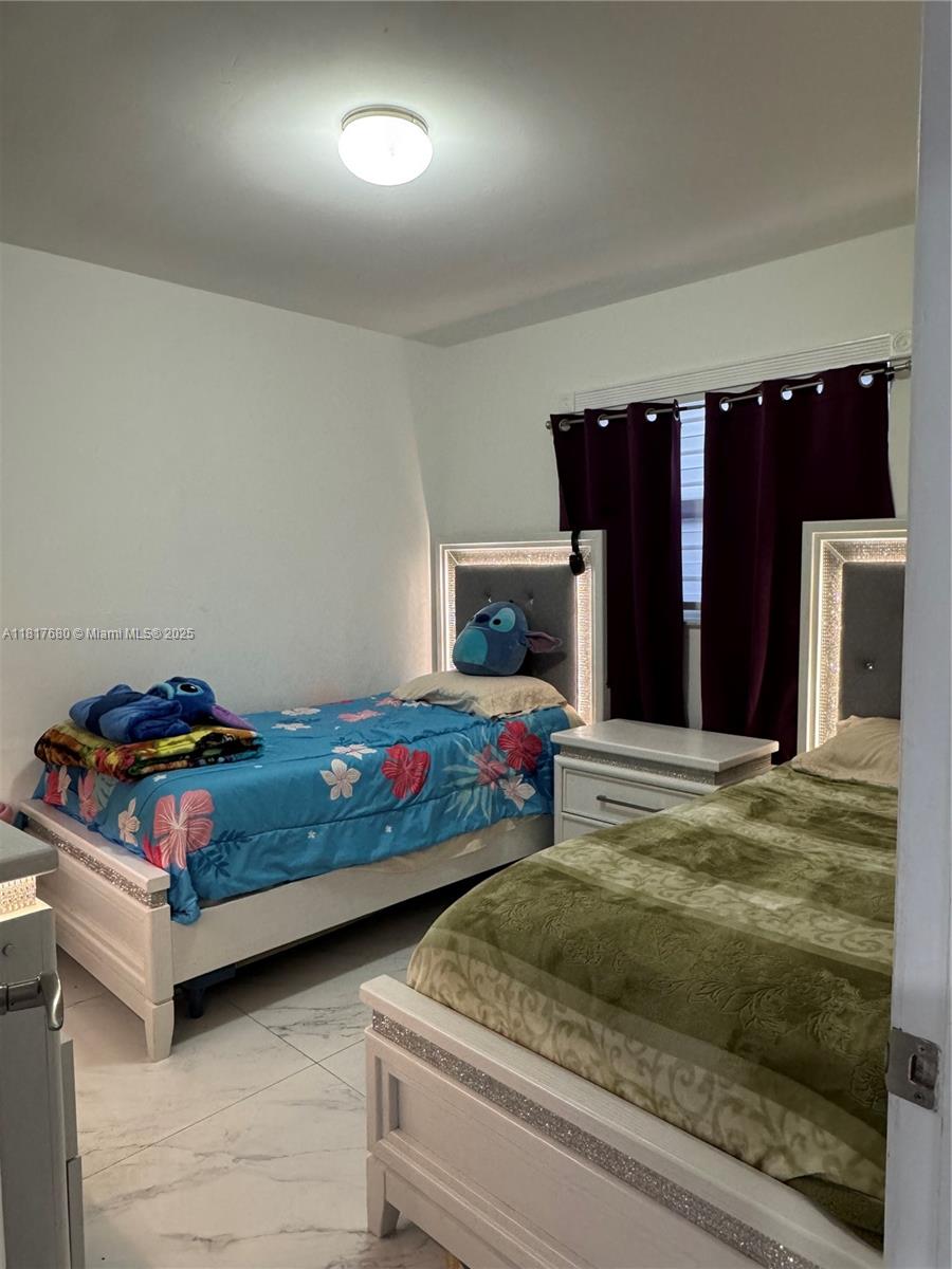 UNIVERSITY COURTS SUB - Residential