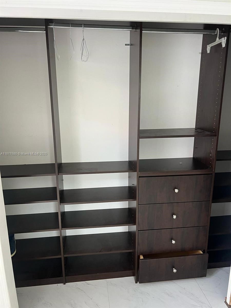 UNIVERSITY COURTS SUB - Residential