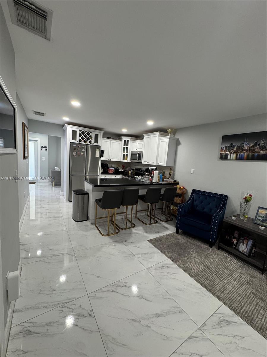 UNIVERSITY COURTS SUB - Residential