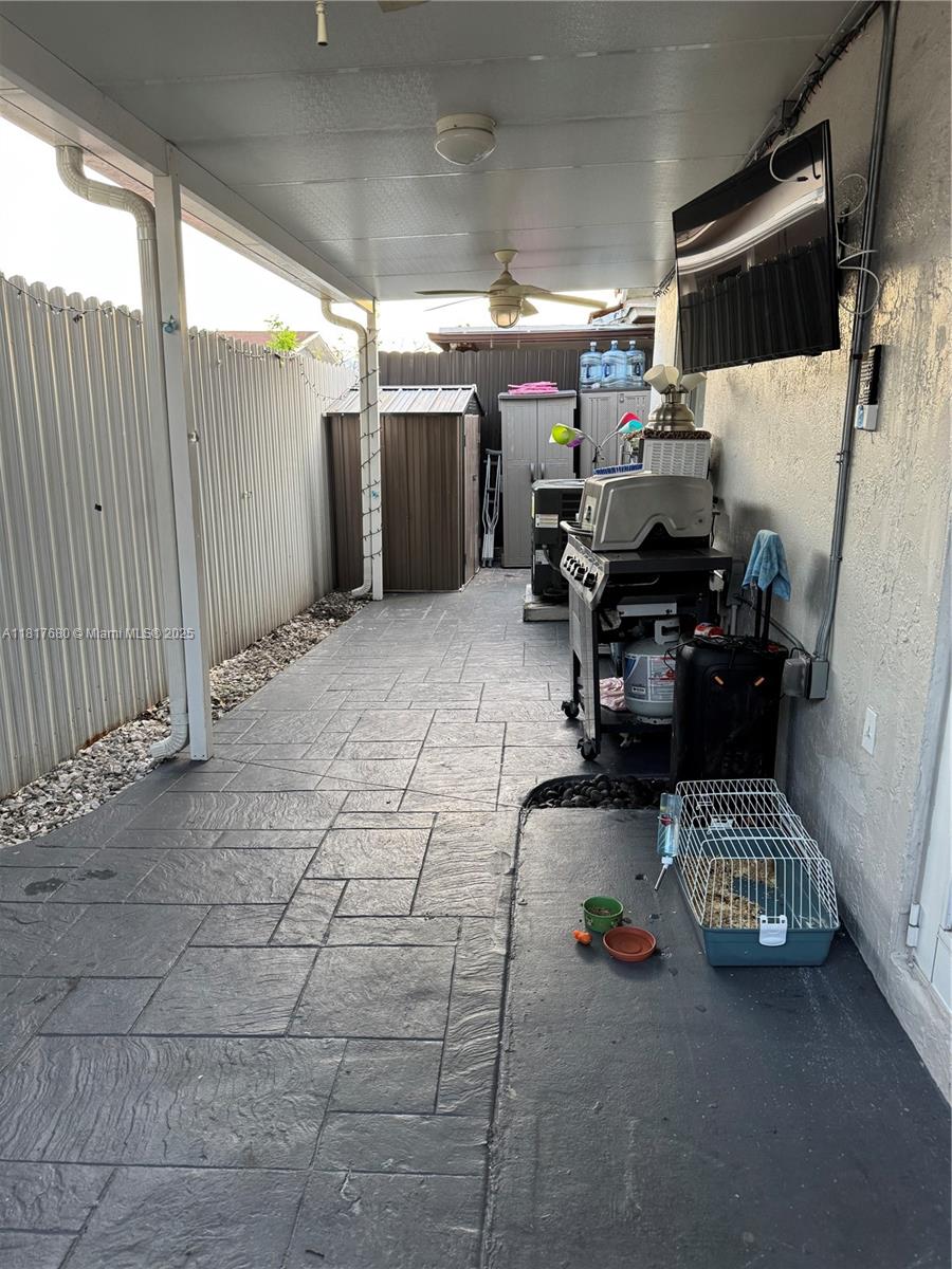 UNIVERSITY COURTS SUB - Residential