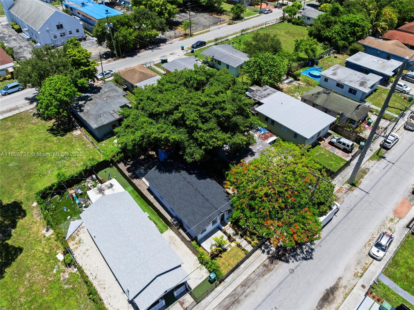 1832 NW 67th St, Miami, FL, 33147/$449,000 3 1832 NW 67th St