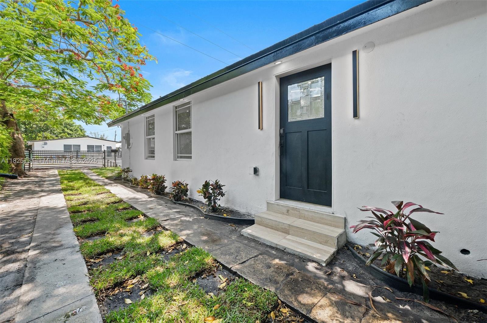 1832 NW 67th St, Miami, FL, 33147/$449,000 4 1832 NW 67th St