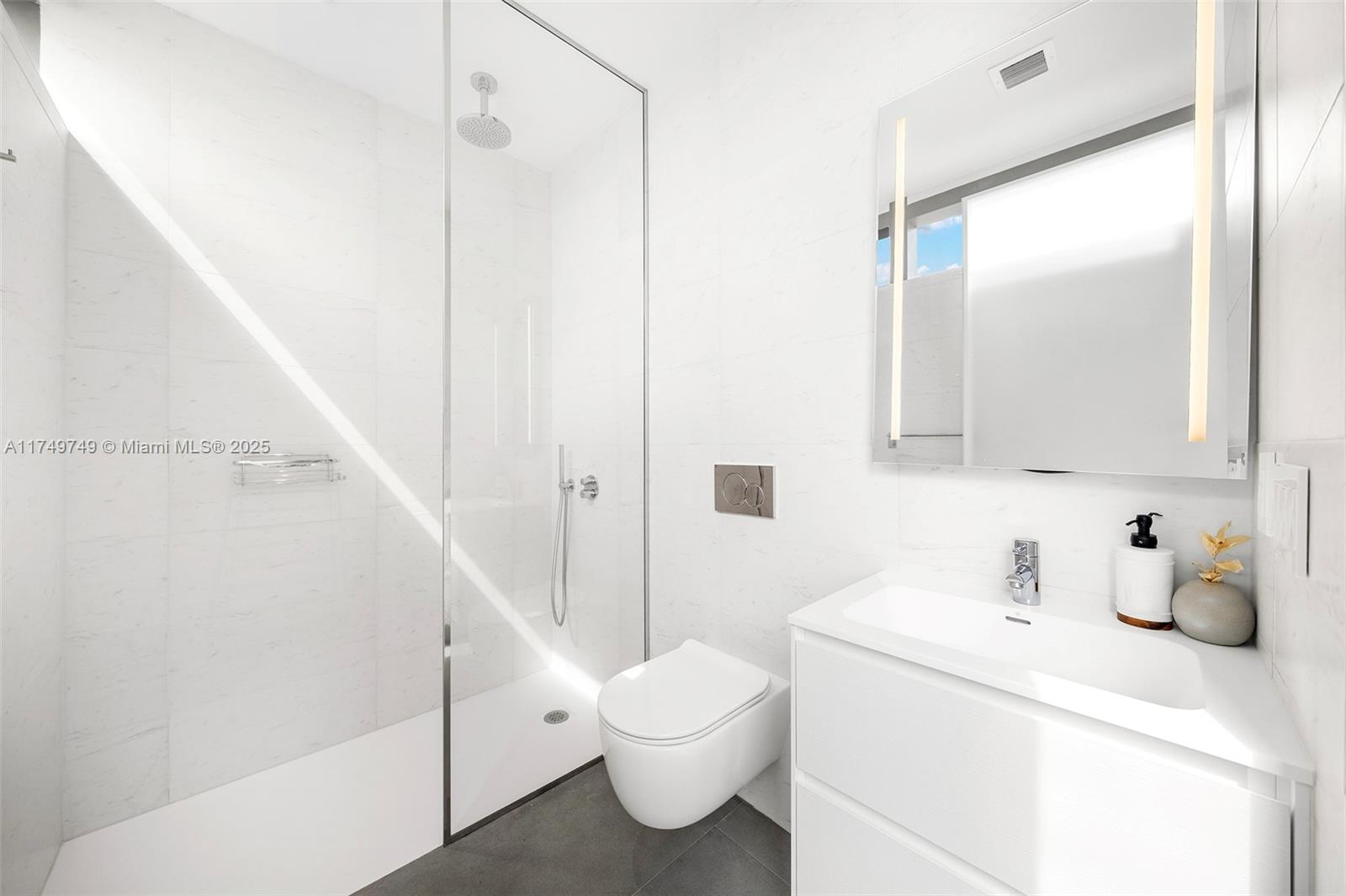 2000 OCEAN CONDO - Residential Lease