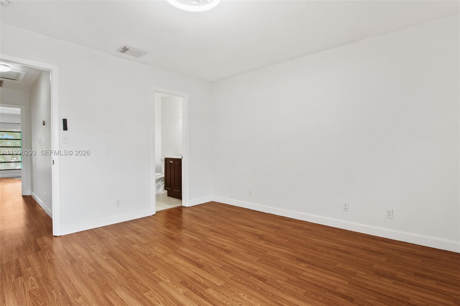 WESTVIEW CONDOMINIUM NO T - Residential Lease