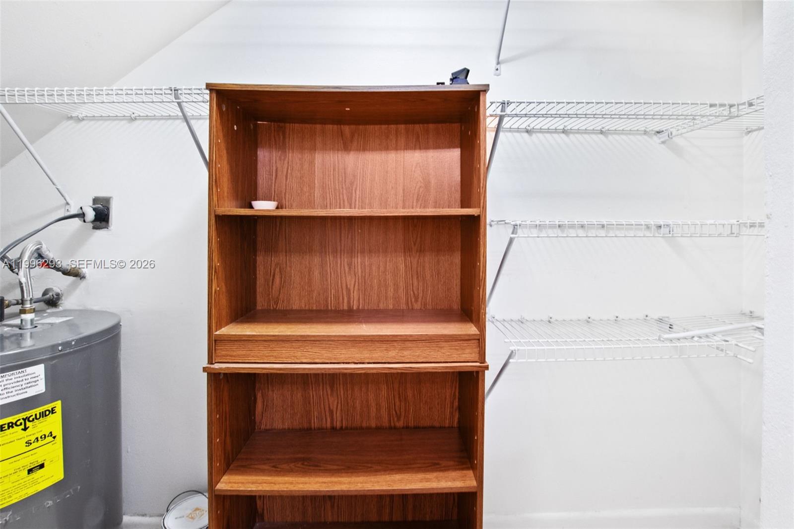 WESTVIEW CONDOMINIUM NO T - Residential Lease