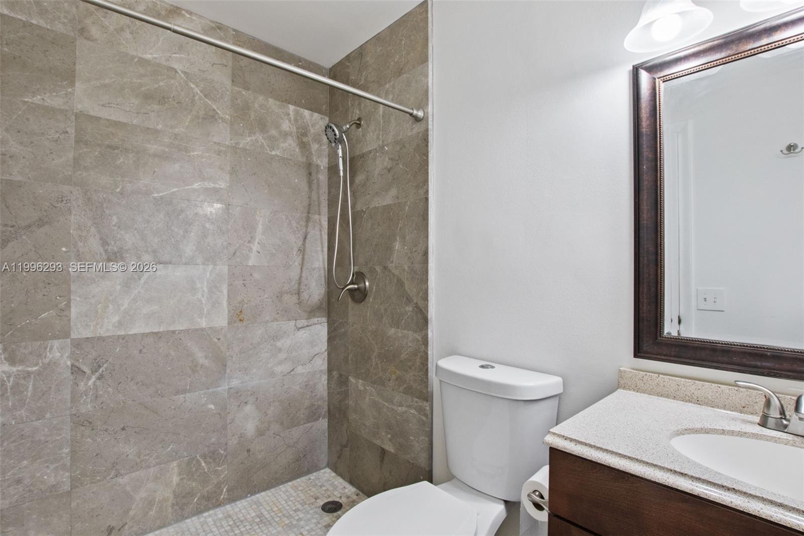 WESTVIEW CONDOMINIUM NO T - Residential Lease