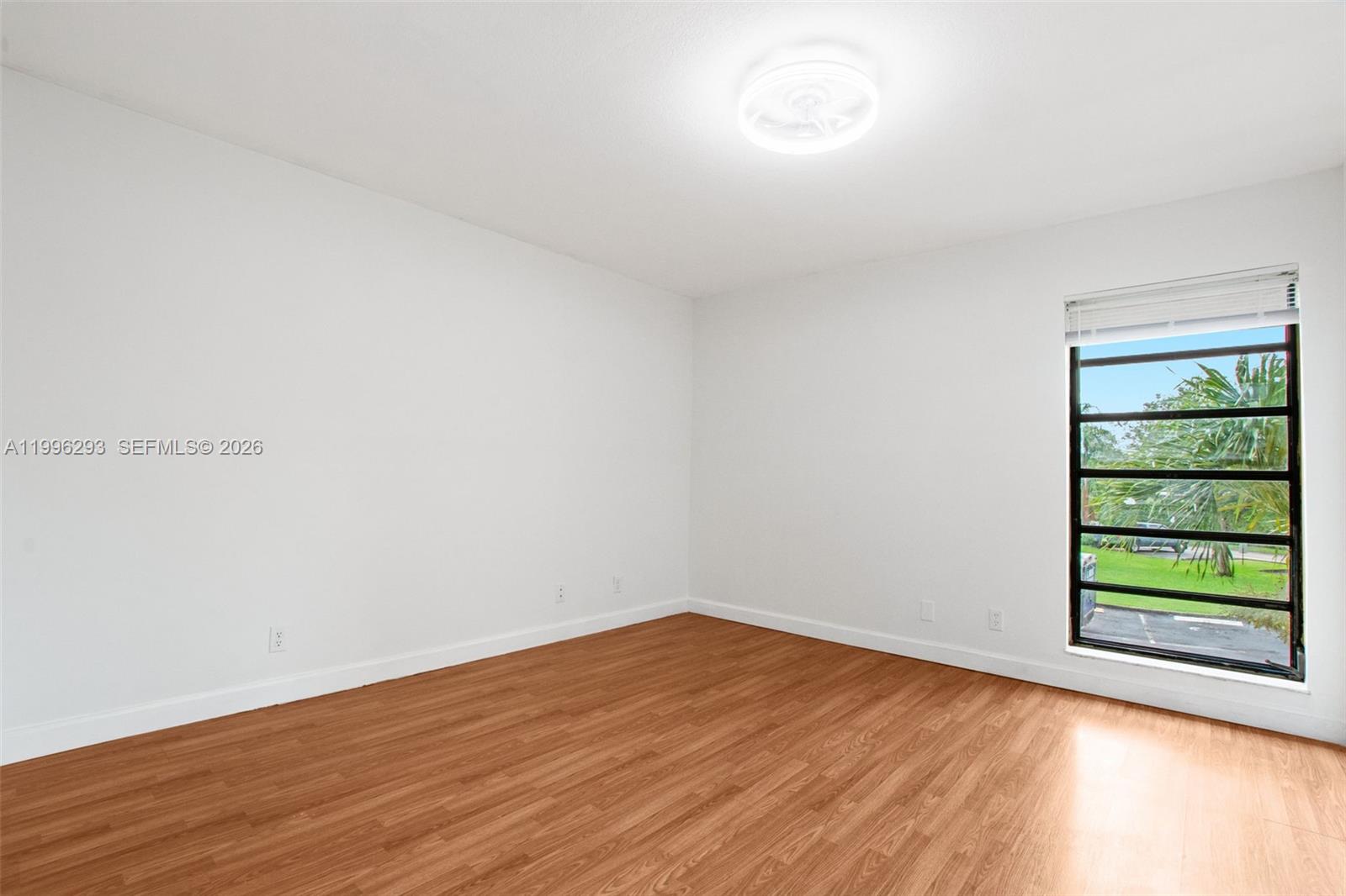 WESTVIEW CONDOMINIUM NO T - Residential Lease