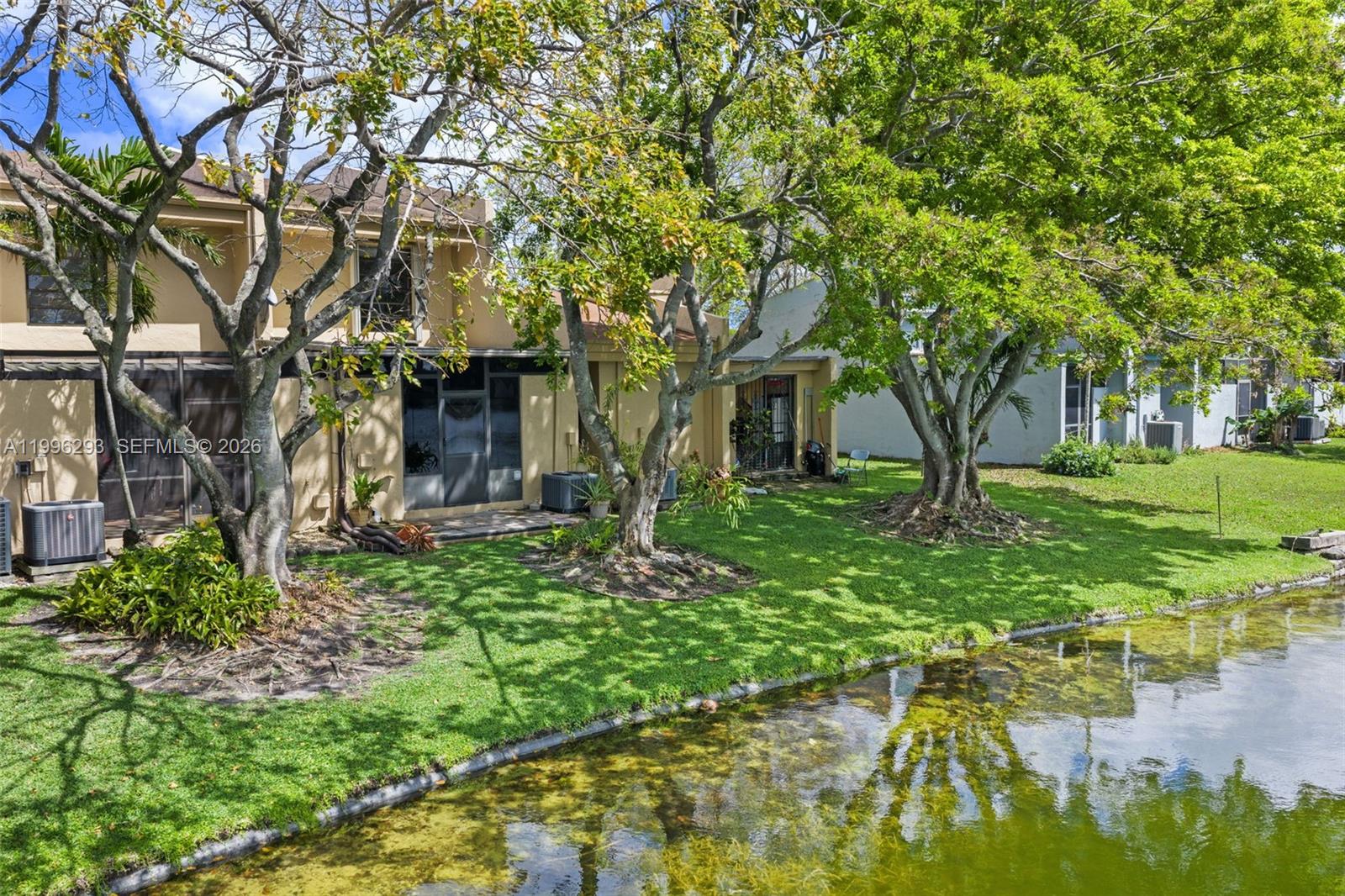 WESTVIEW CONDOMINIUM NO T - Residential Lease