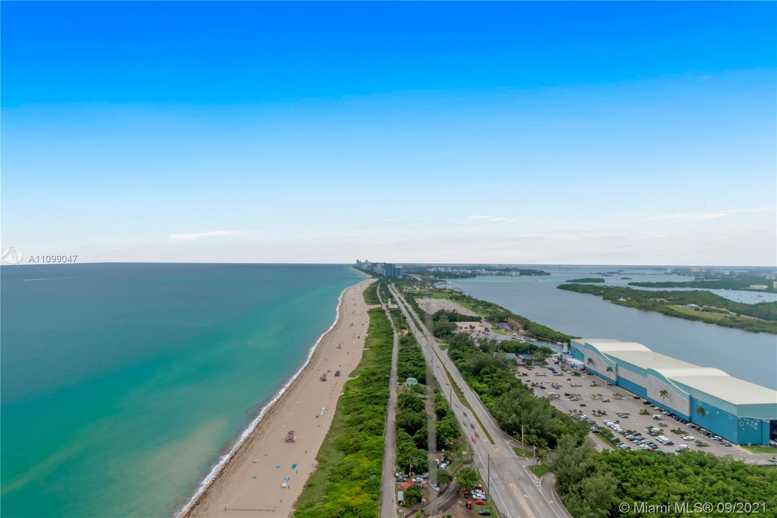 THE RITZ CARLTON RESIDENCE - Residential