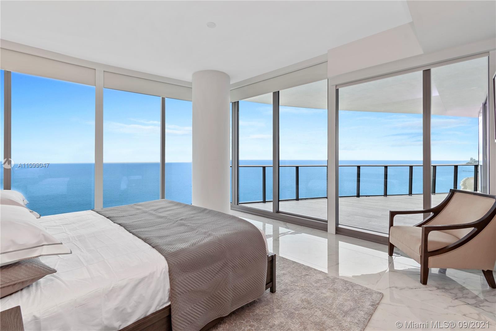 THE RITZ CARLTON RESIDENCE - Residential