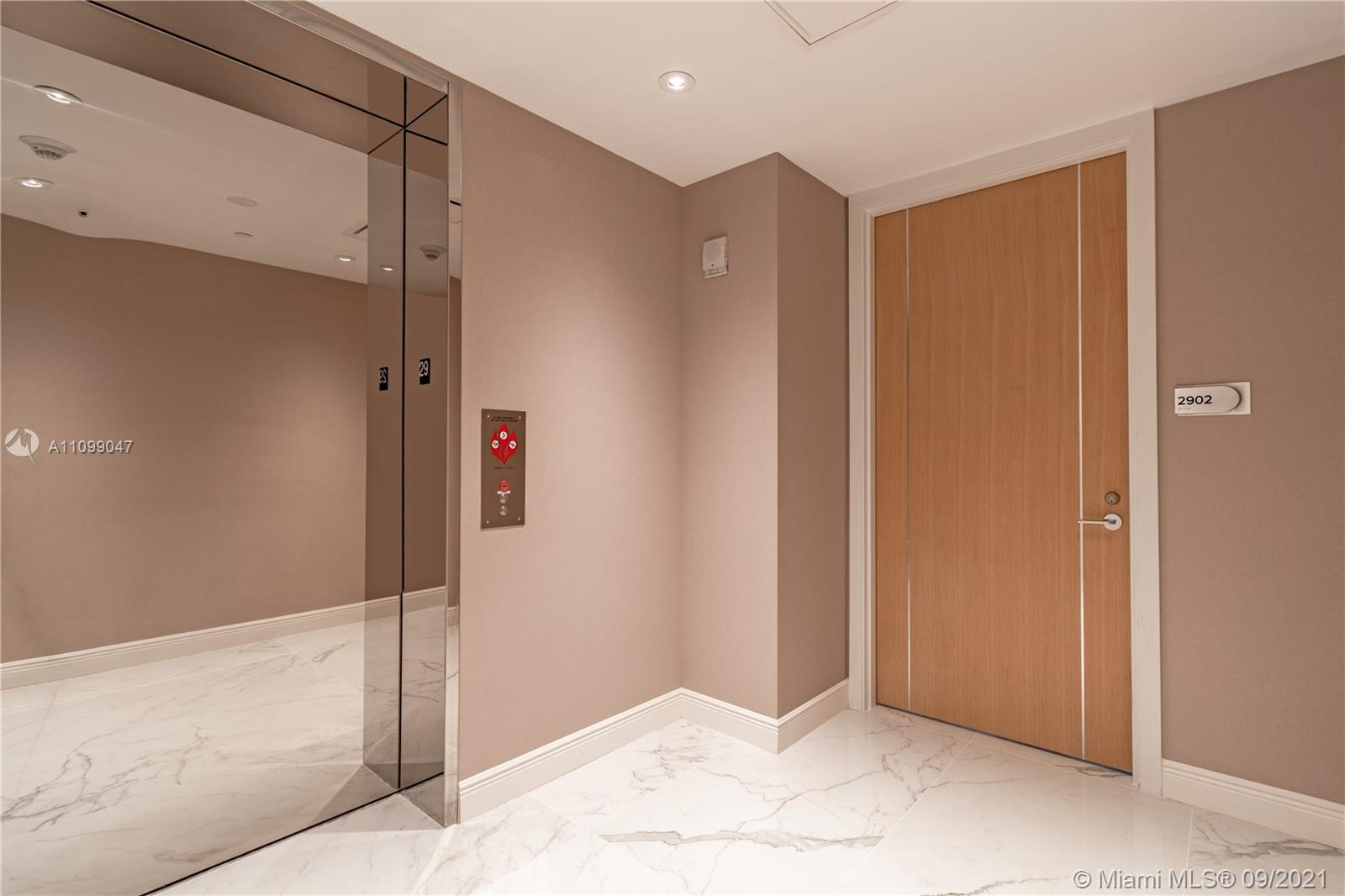 THE RITZ CARLTON RESIDENCE - Residential