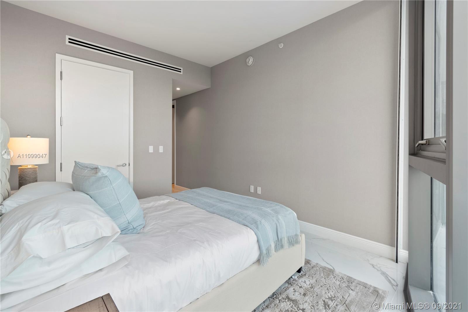 THE RITZ CARLTON RESIDENCE - Residential