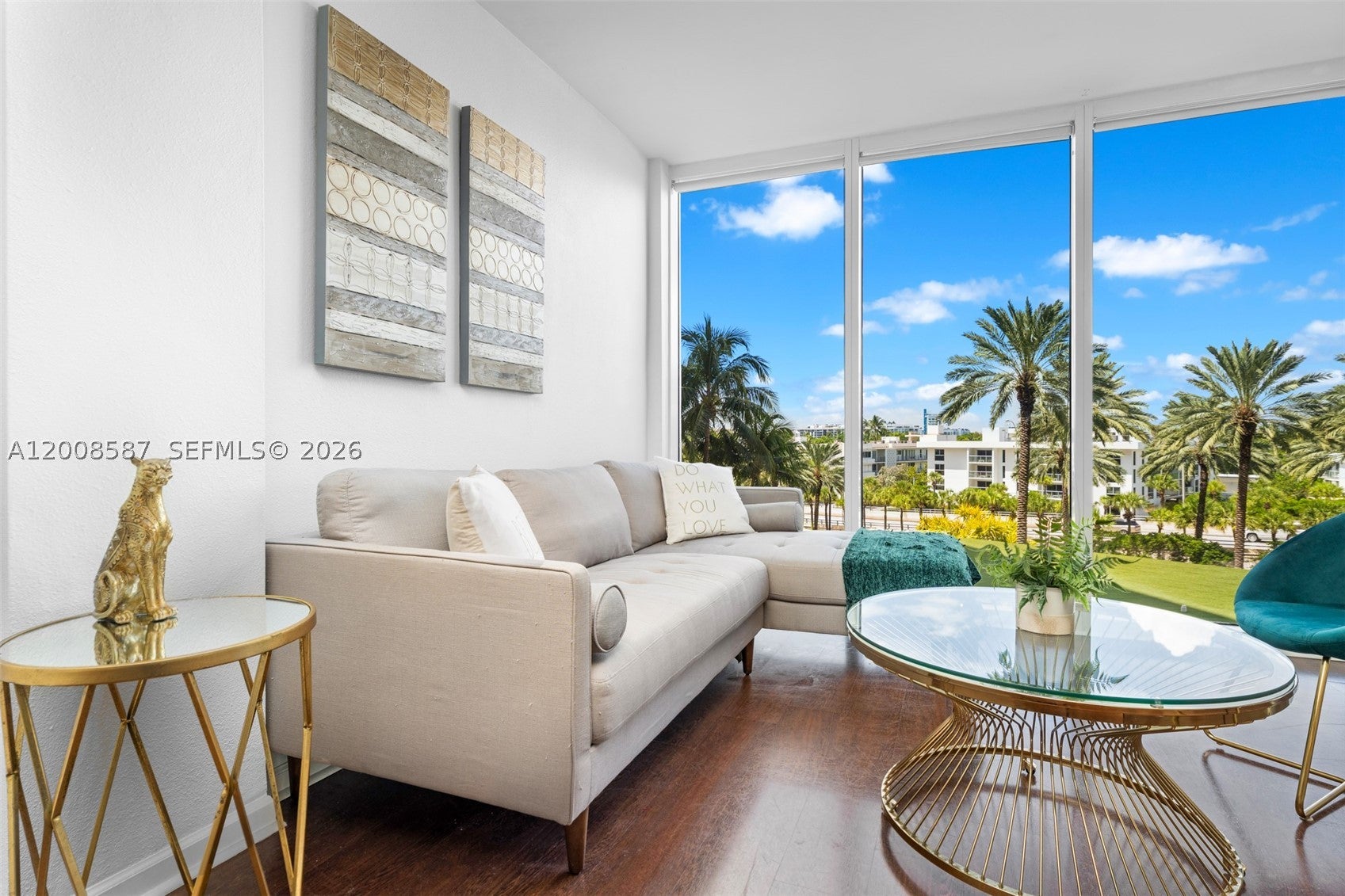 10275 Collins Ave 327