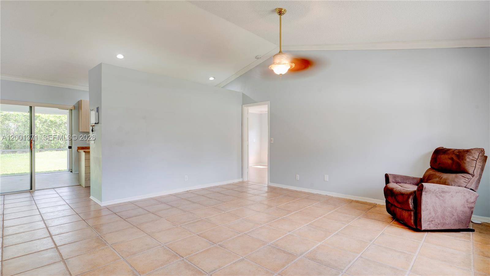 HIGH RIDGE EST - Residential