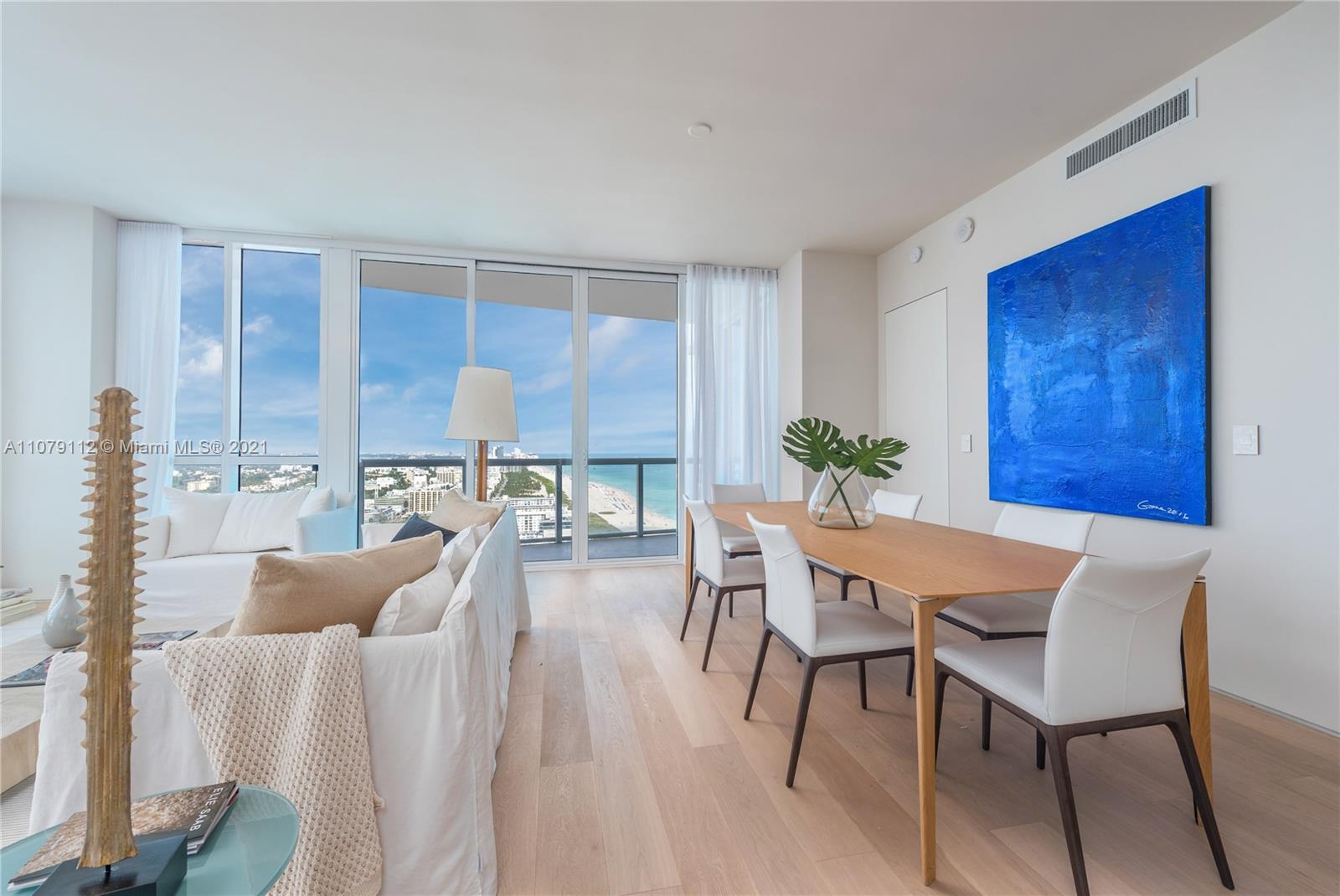 CONTINUUM ON SOUTH BEACH - Residential