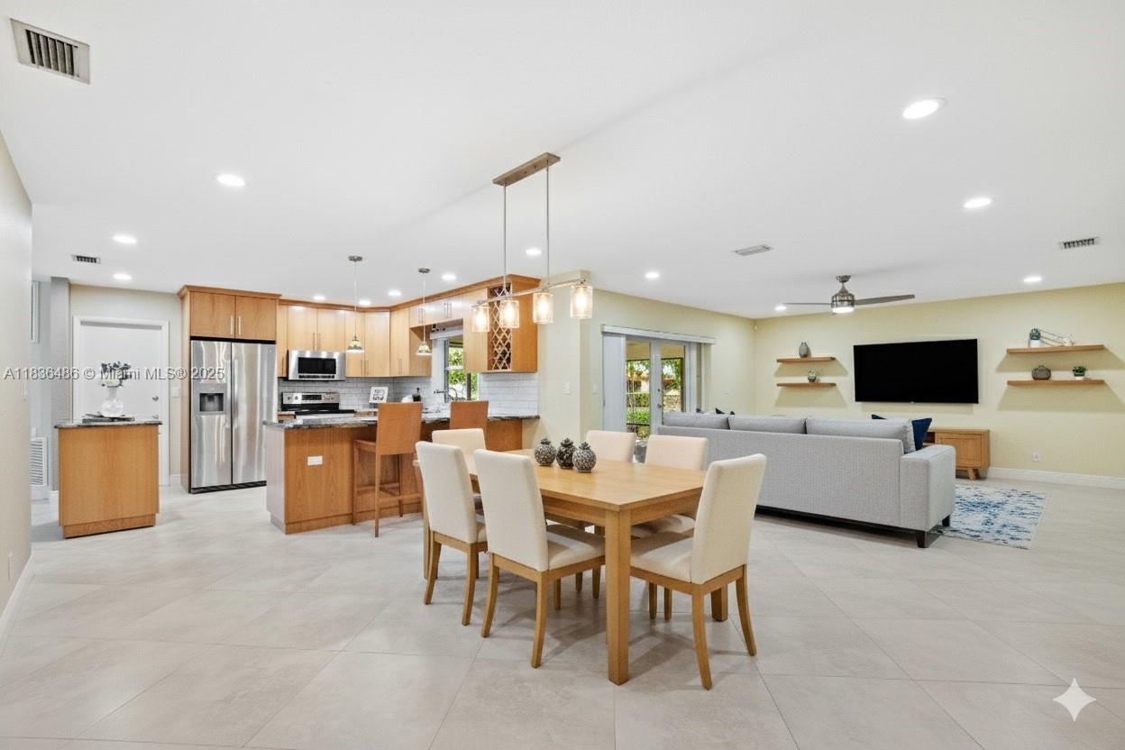 MELALEUCA ISLES - Residential