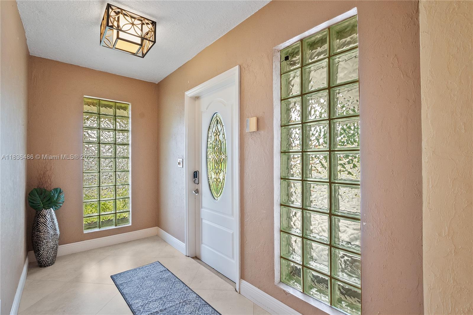 180 SW 125th Ave