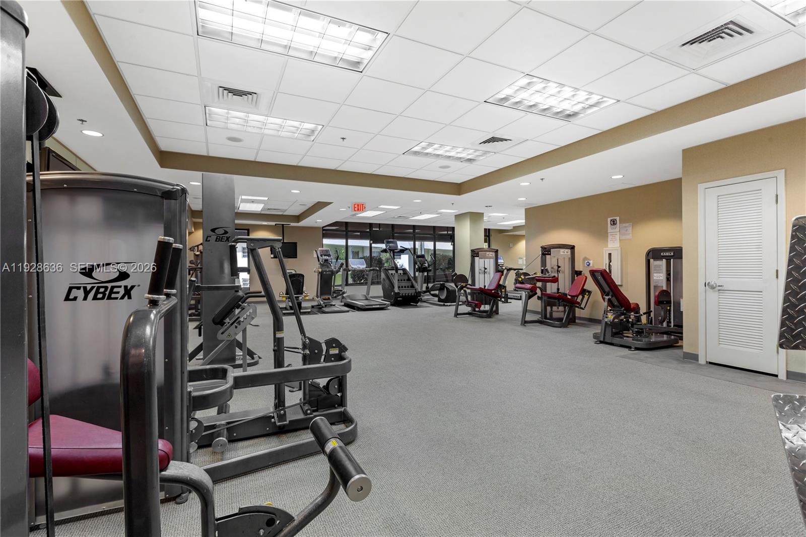 COLONNADE AT DADELAND SW - Residential