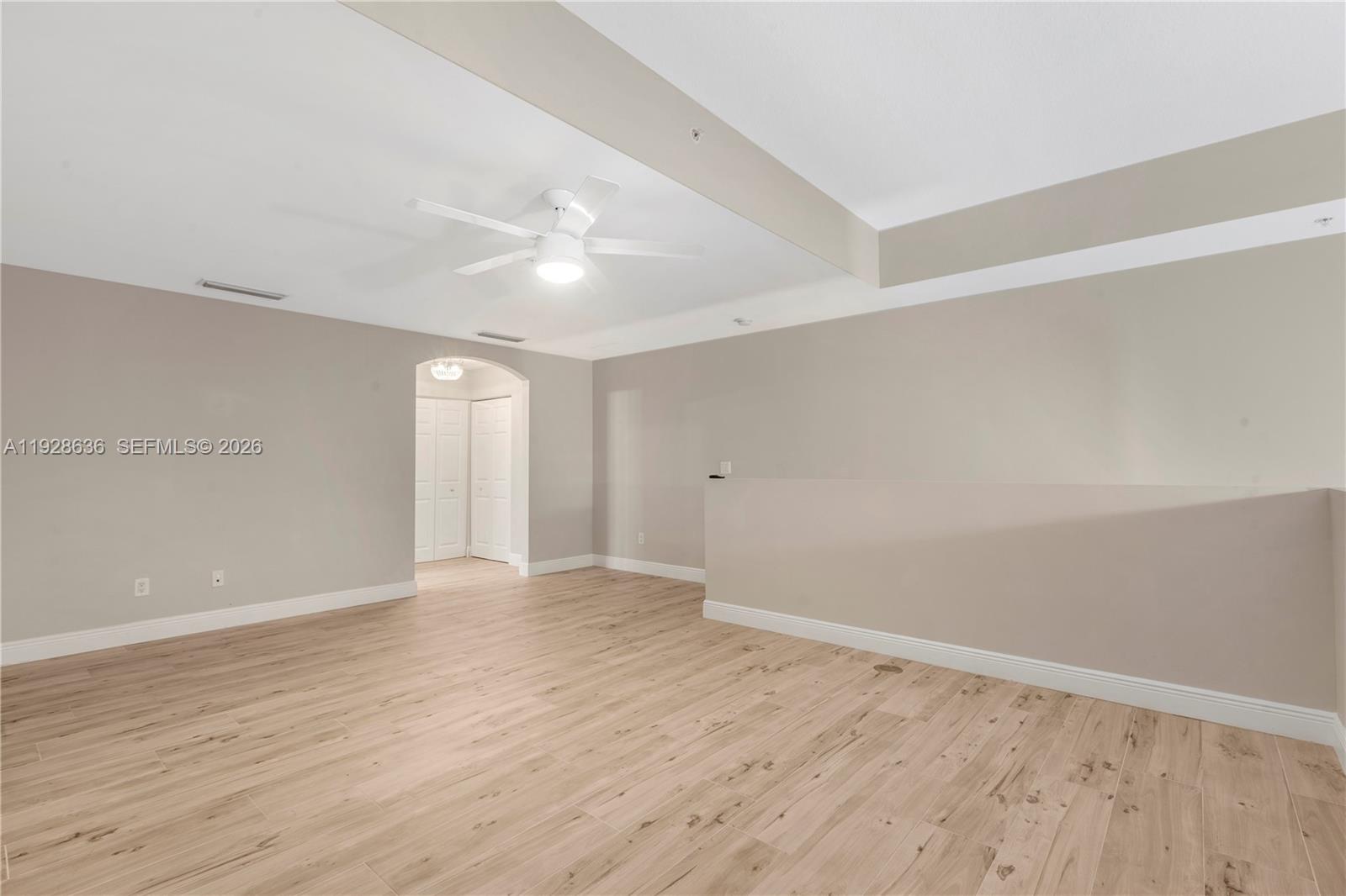 COLONNADE AT DADELAND SW - Residential