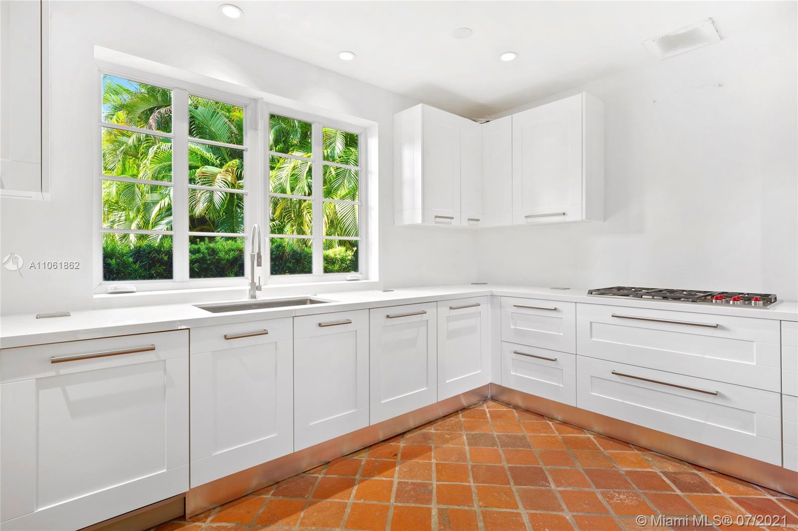 ENTRADA - Residential