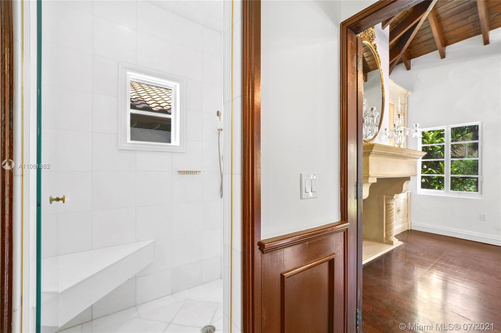 ENTRADA - Residential