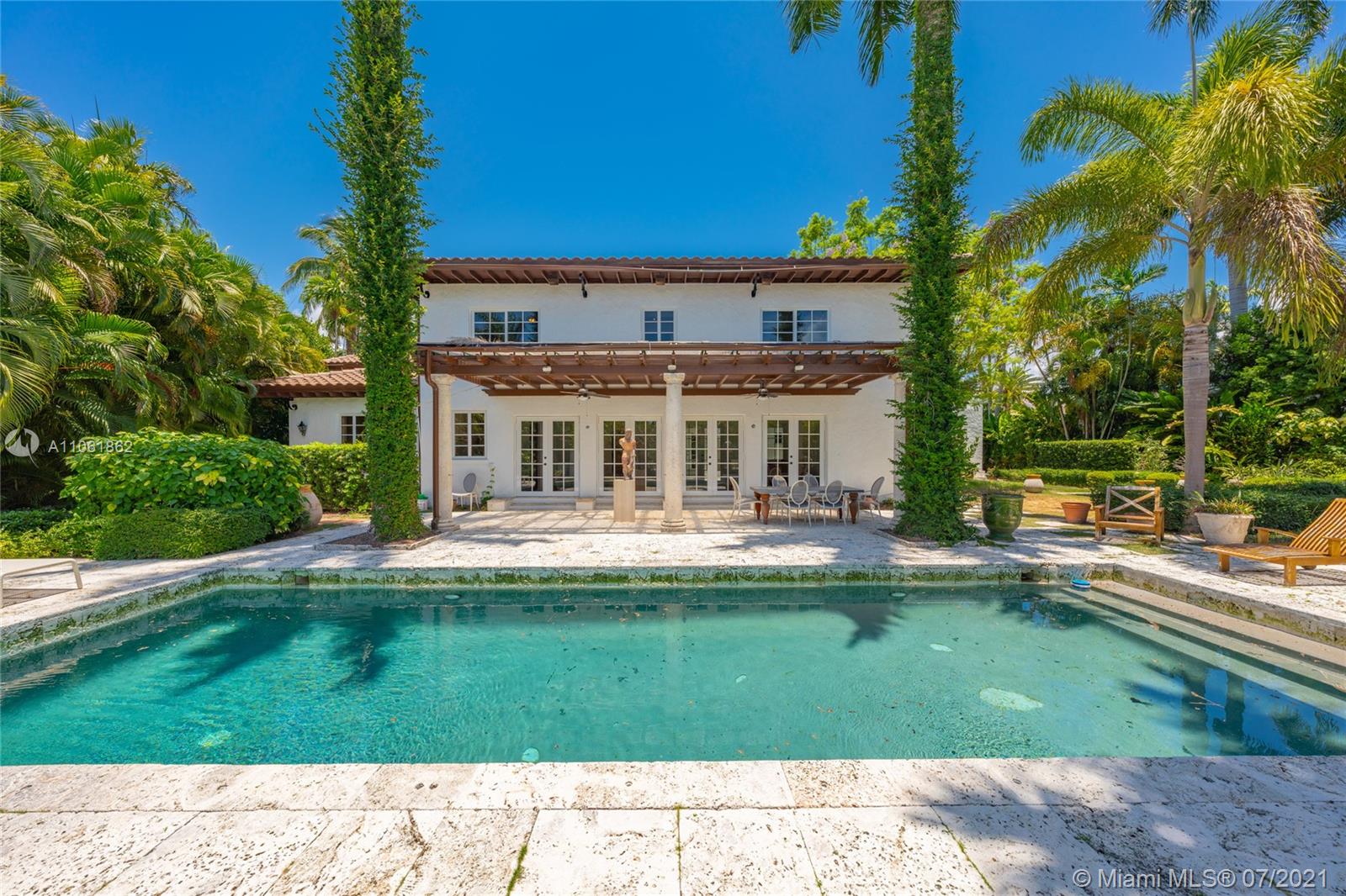 ENTRADA - Residential