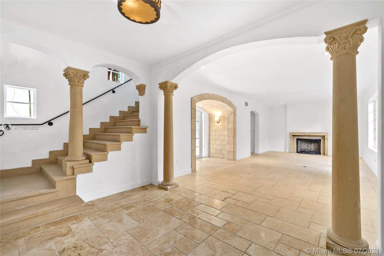 ENTRADA - Residential