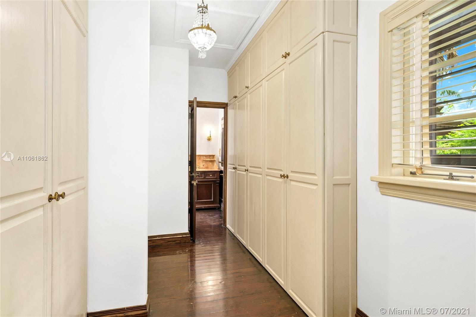 ENTRADA - Residential