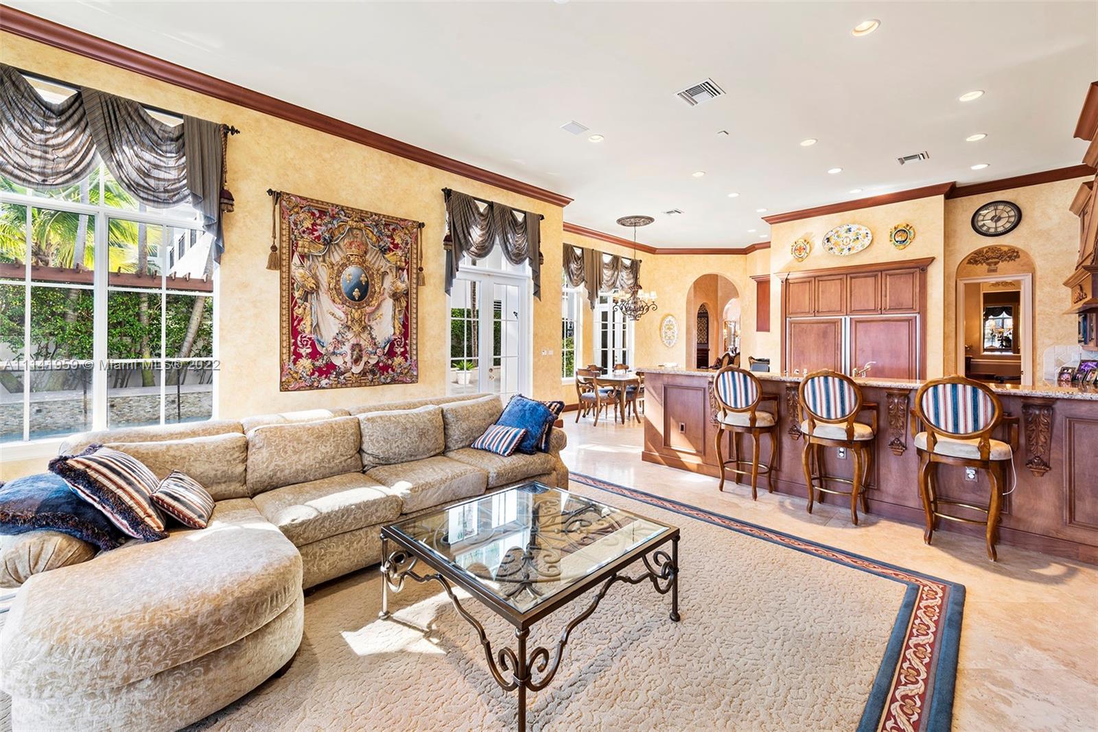 ISLAND ESTATES - Residential