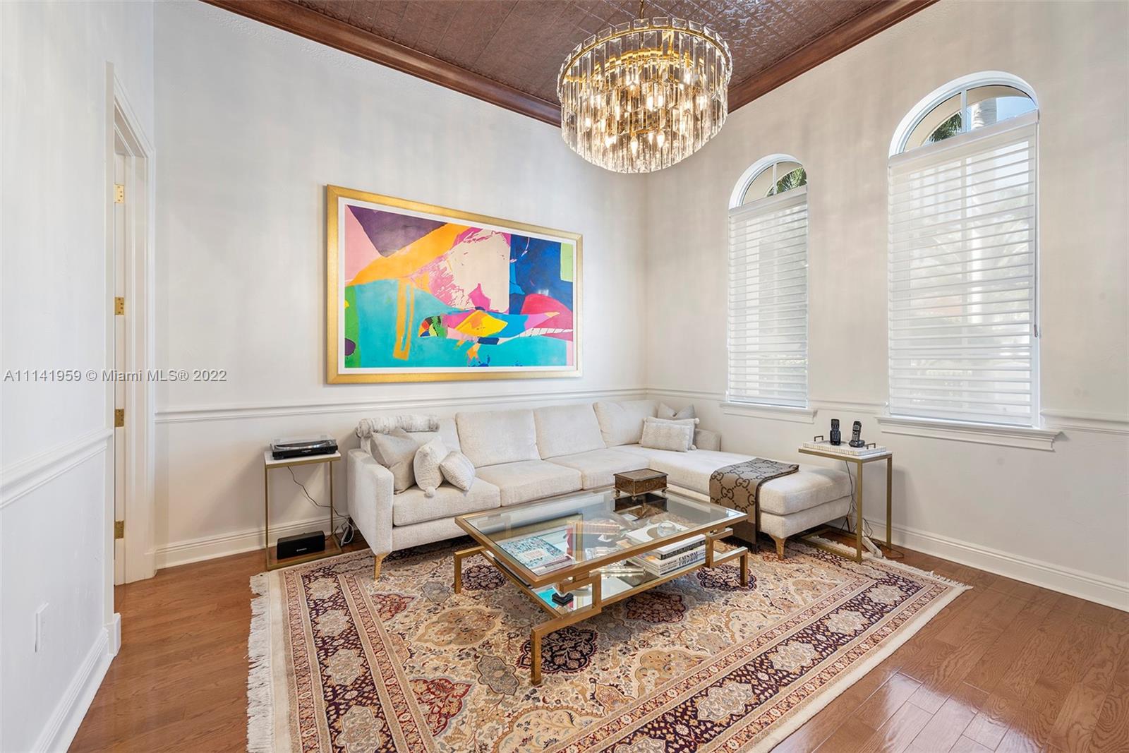 ISLAND ESTATES - Residential