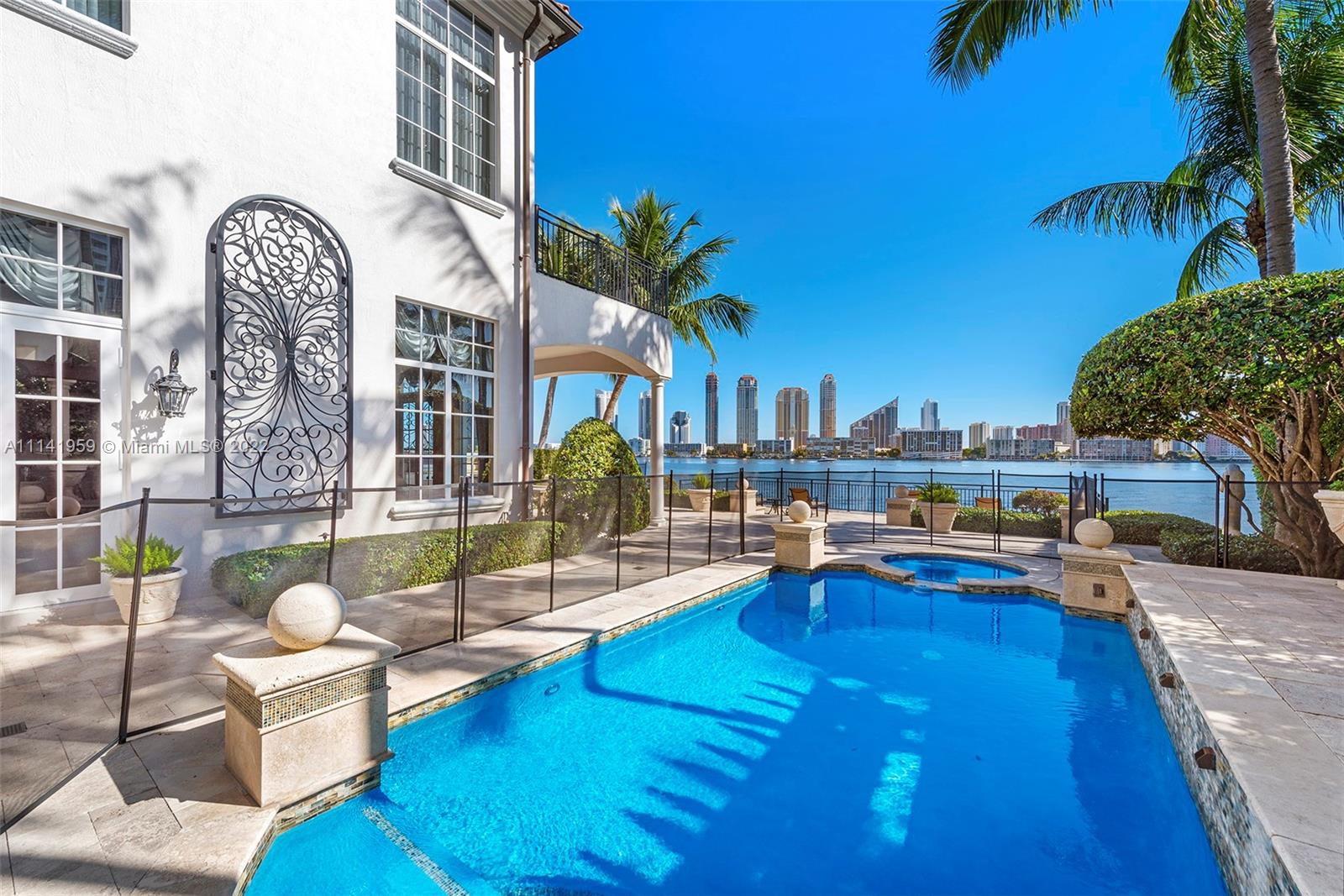 ISLAND ESTATES - Residential