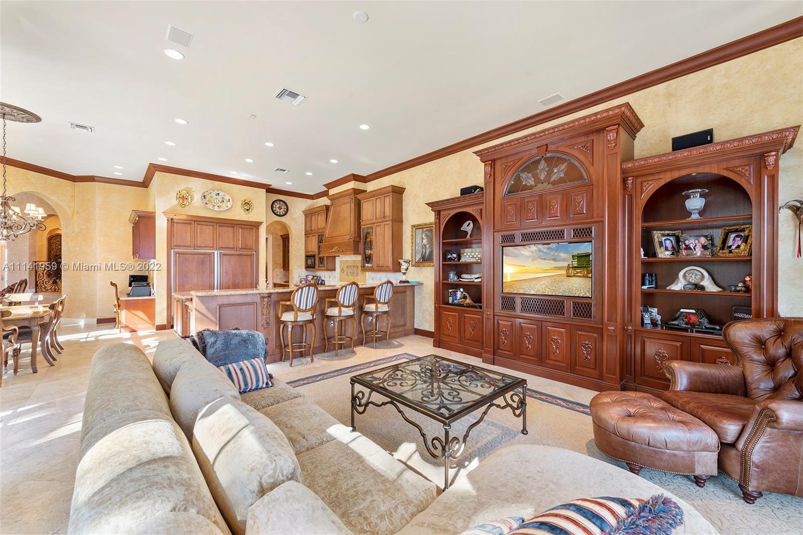 ISLAND ESTATES - Residential