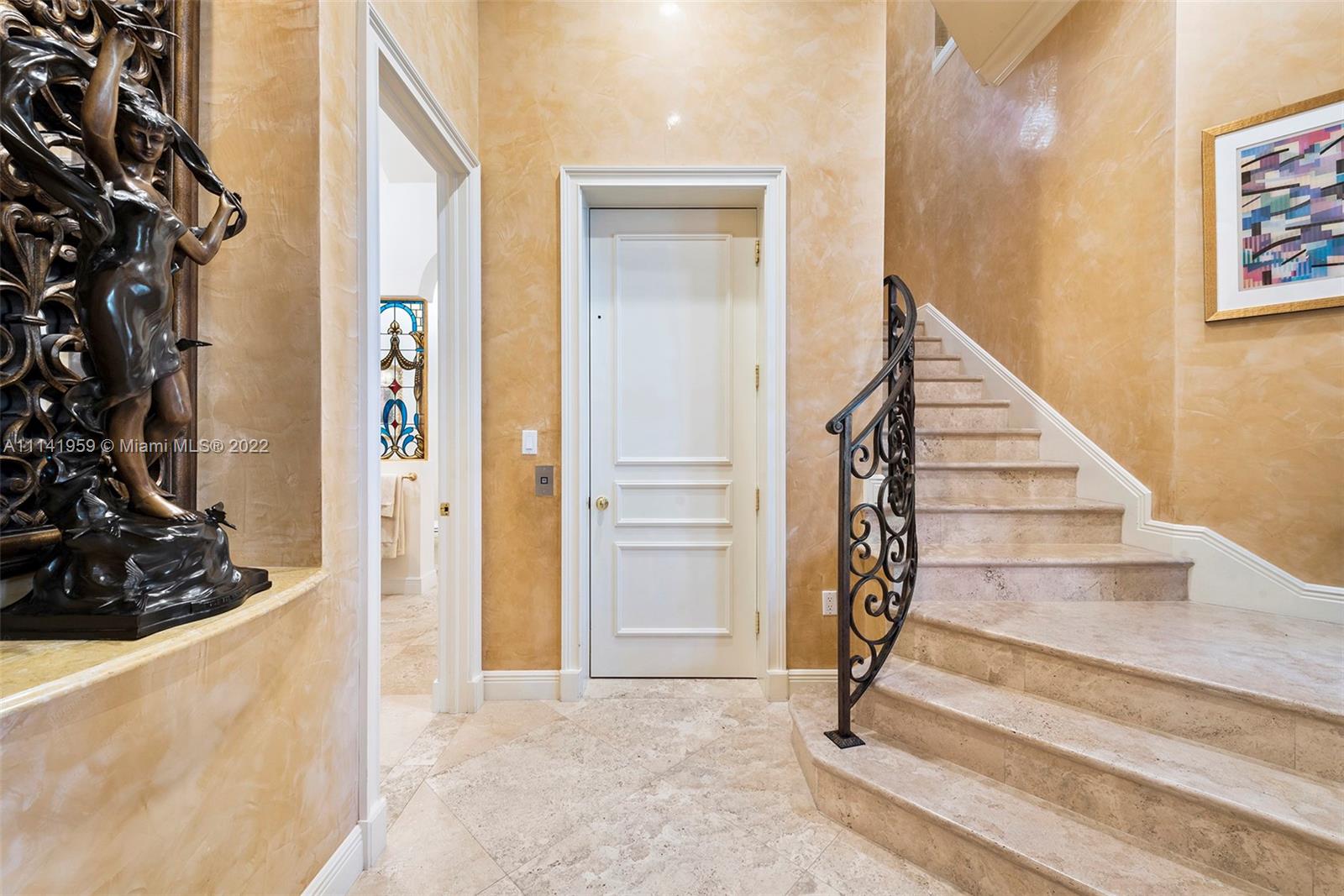 ISLAND ESTATES - Residential