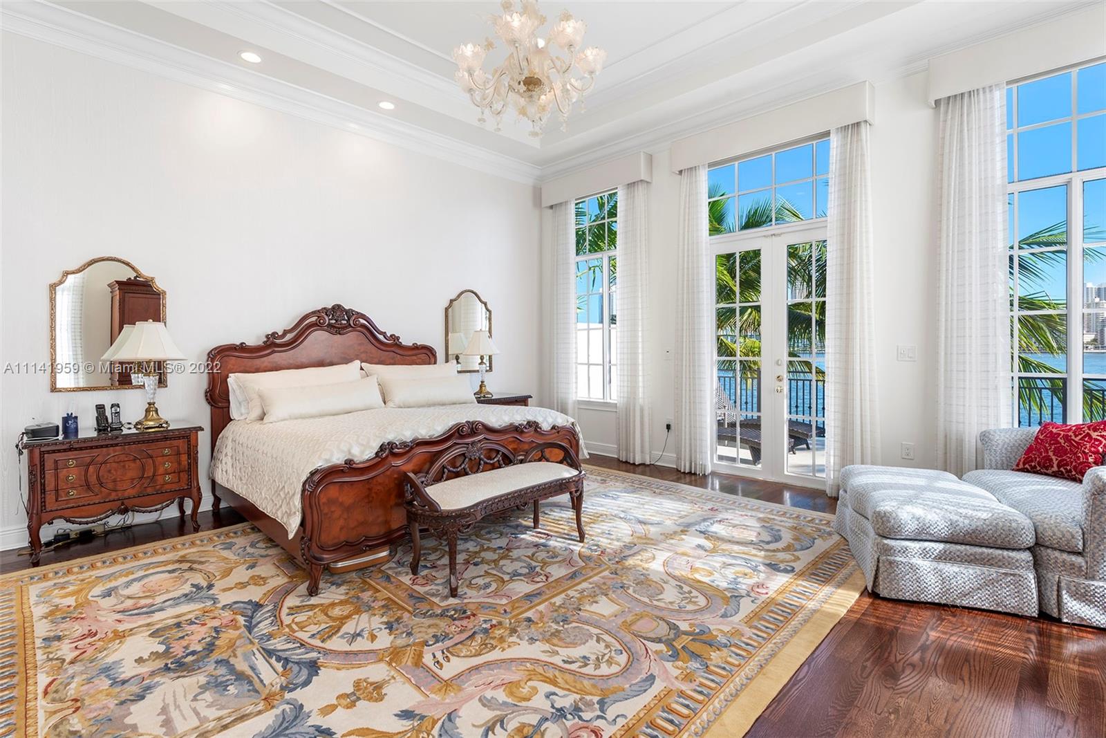 ISLAND ESTATES - Residential