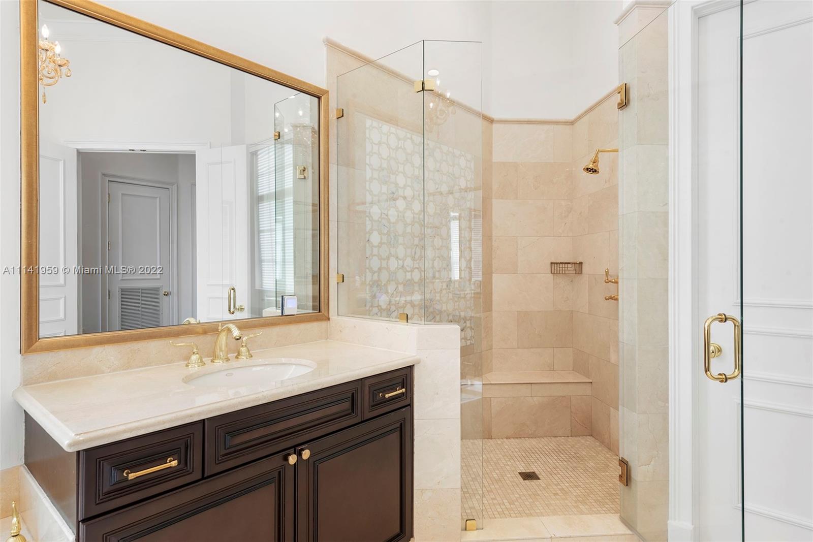 ISLAND ESTATES - Residential