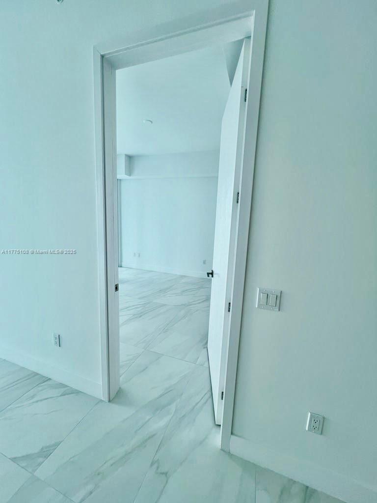 17550 Collins Ave 1104