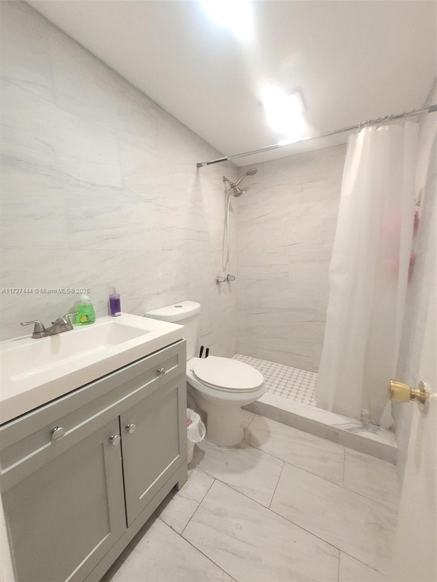 ROYAL PALM GARDENS CONDO - Residential